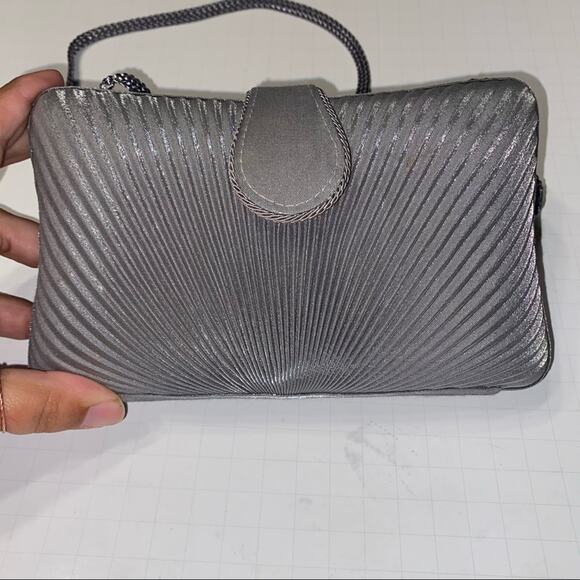 VNTG CARLO FELLINI hard shell mini crossbody - Picture 4 of 4